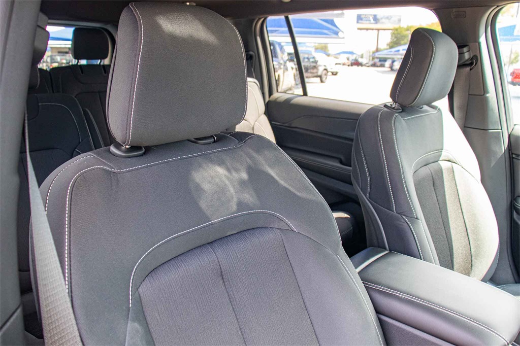 New Car 2025 Jeep Grand Cherokee L  Laredo For Sale Under $40,000 In San Marcos, Texas