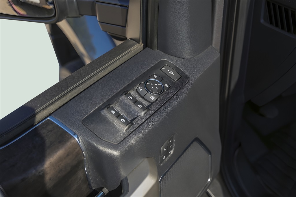 Used Car 2022 Ford F-450sd  Lariat For Sale Under $90,000 In Austin, Texas