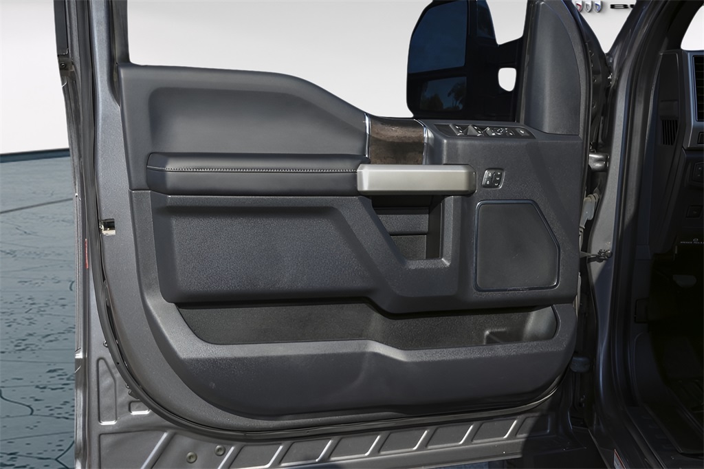 Used Car 2022 Ford F-450sd  Lariat For Sale Under $90,000 In Austin, Texas