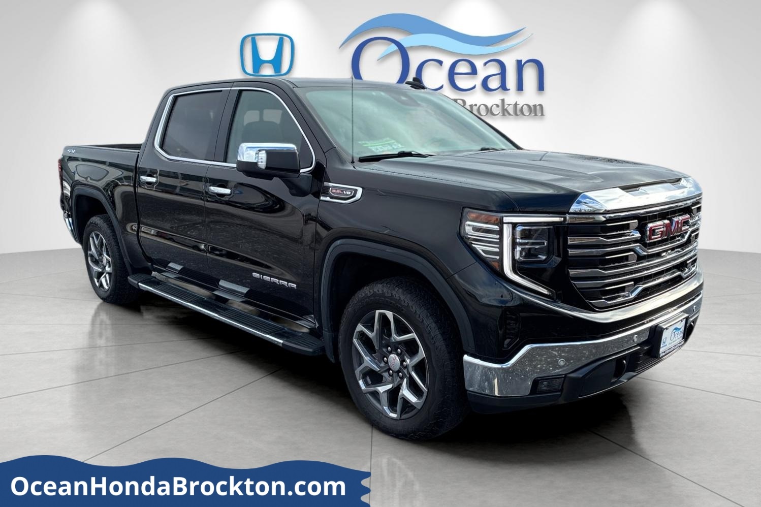 2022 GMC Sierra 1500 SLT Crew Cab 4WD