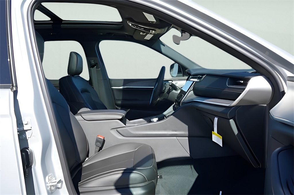 2025 Jeep Grand Cherokee L