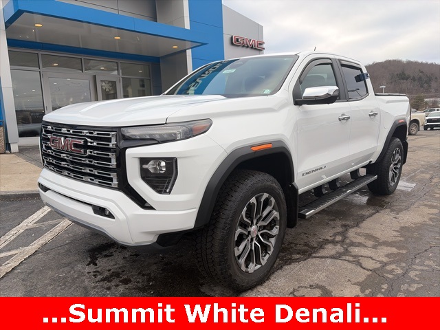 2023 GMC Canyon Denali Crew Cab 4WD