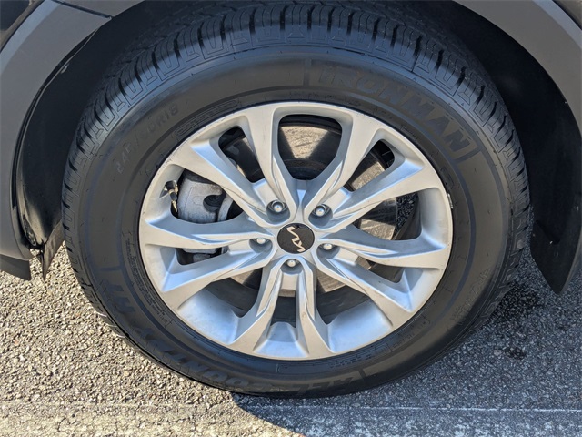 2022 Kia Telluride LX - 9