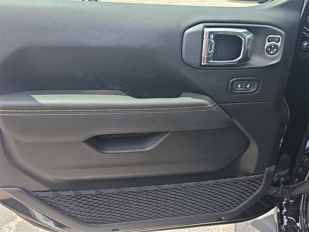 2025 Jeep Gladiator Sport - 8