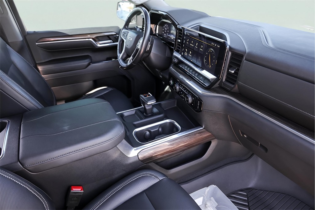 Used Car 2023 Chevrolet Silverado 1500  Lt Trail Boss For Sale Under $50,000 In Austin, Texas