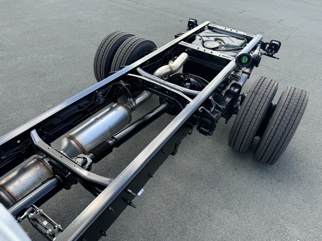 2024 Chevrolet Silverado 6500HD photo 29