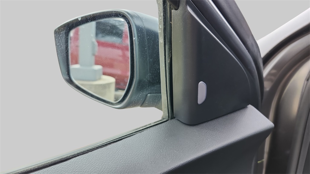 2025 Nissan Kicks Play