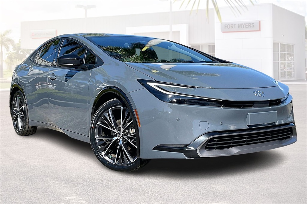 2024 Toyota Prius XLE FWD