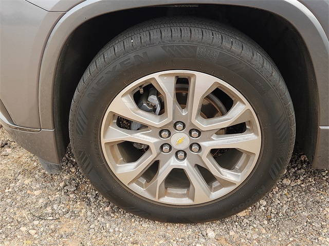 Used Car 2020 Chevrolet Traverse  Premier For Sale Under $30,000 In Plainview, Texas