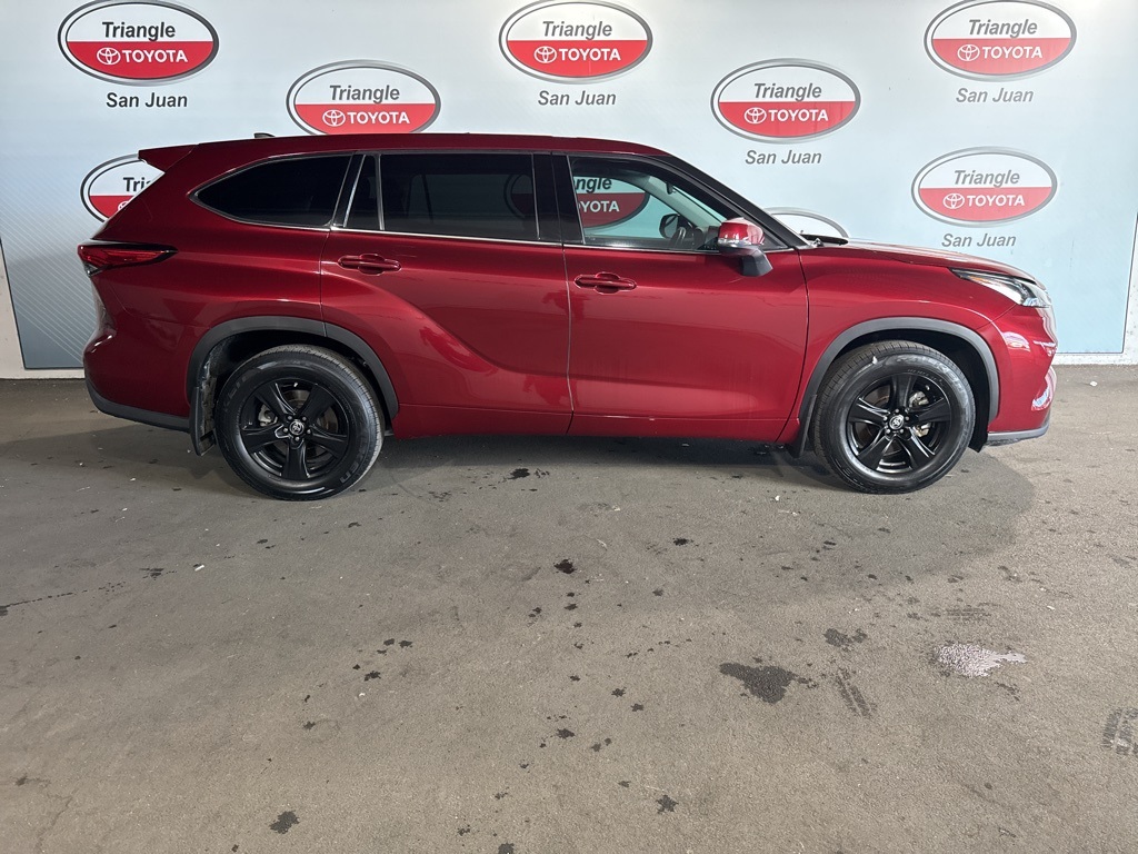 Thumbnail: 2022 Toyota Highlander - 6