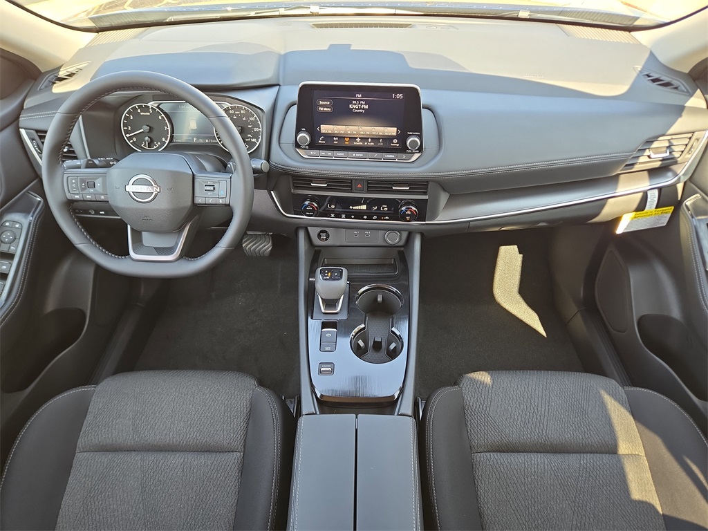 2026 Nissan Rogue SV - 4