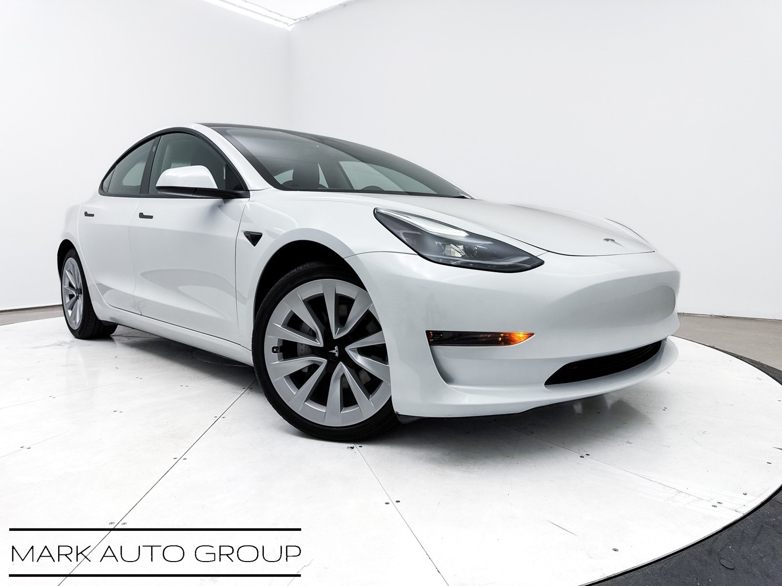 2023 Tesla Model 3 Base