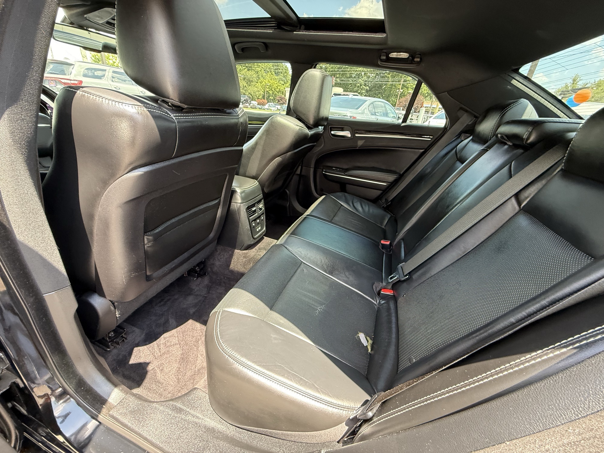 2019 Chrysler 300 S photo 31