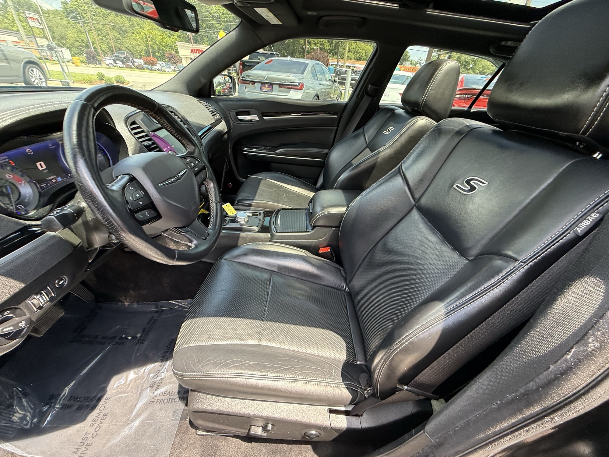 2019 Chrysler 300 S photo 34
