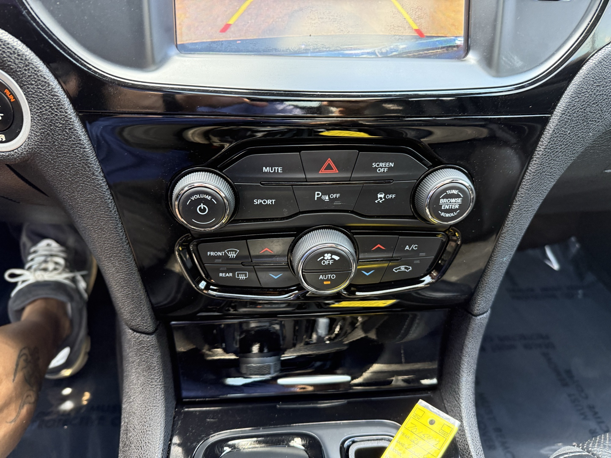 2017 Chrysler 300 S photo 21