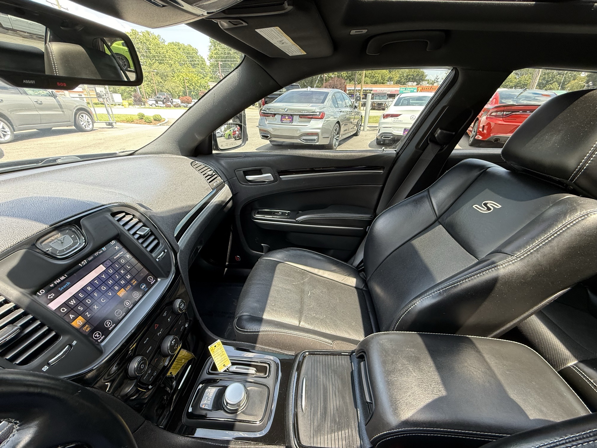 2017 Chrysler 300 S photo 22