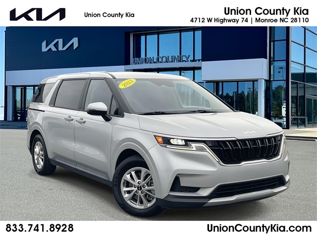 2023 Kia Carnival LX FWD