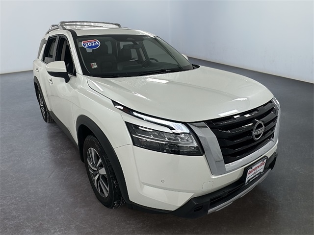 2024 Nissan Pathfinder SL 4WD