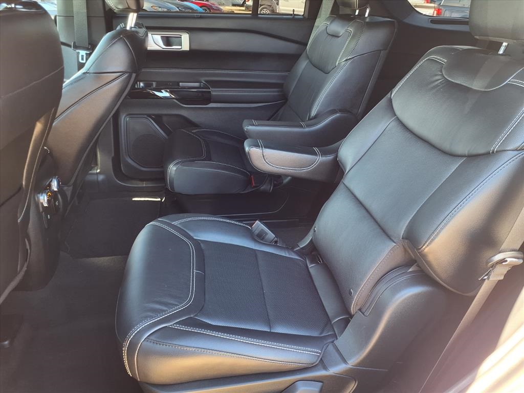 2023 Ford Explorer ST White at Community Honda