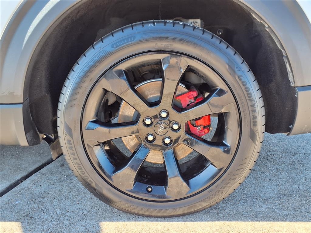 2023 Ford Explorer ST White at Community Honda