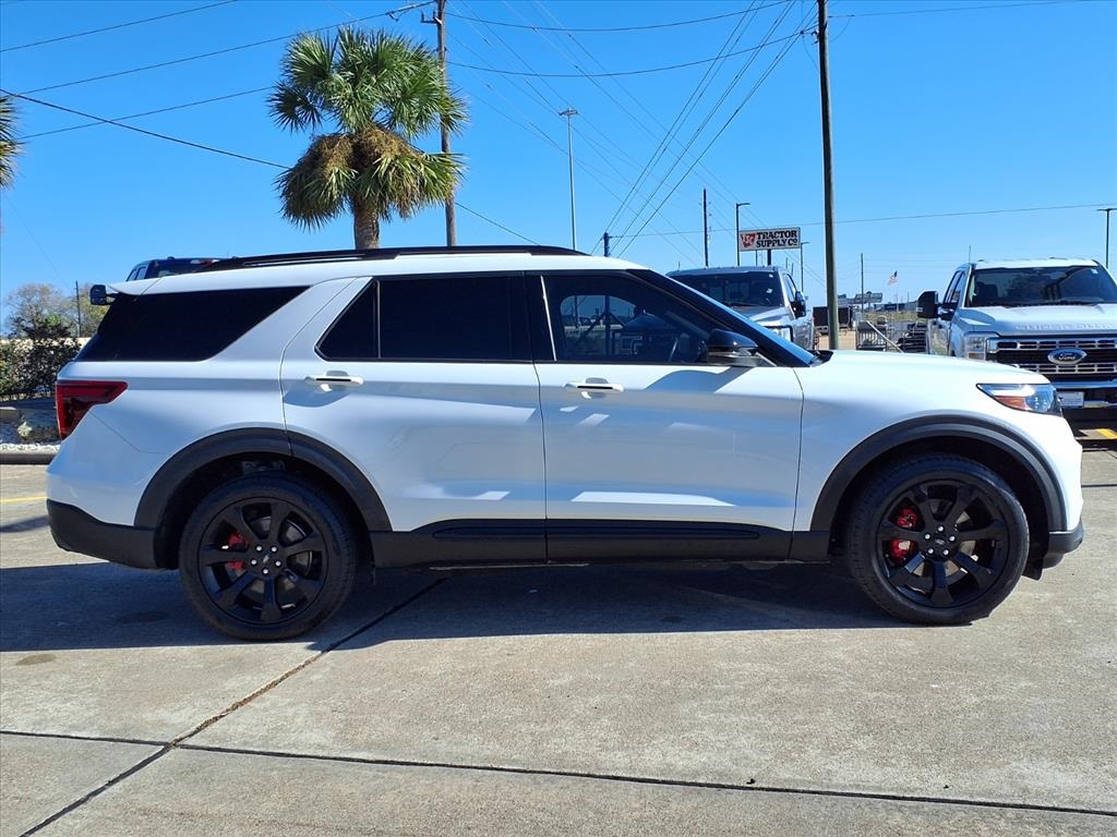 2023 Ford Explorer ST - 7