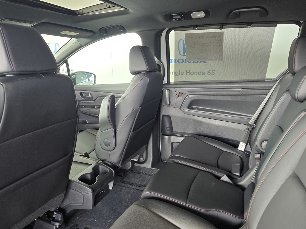 Thumbnail: 2025 Honda Odyssey - 18