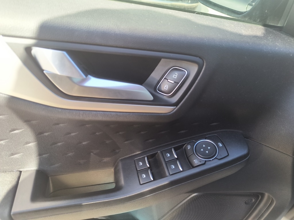 2020 Ford Escape SE - 7