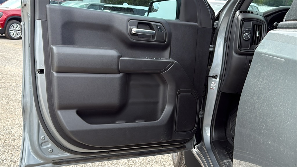 2024 Chevrolet Silverado 1500 Custom - 8