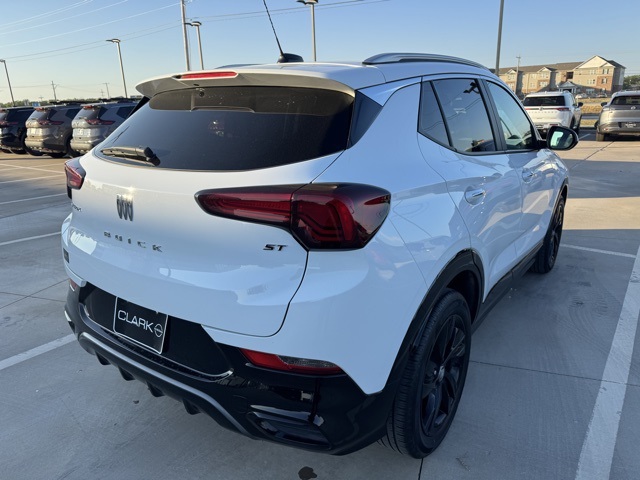2024 Buick Encore GX Sport Touring photo 6