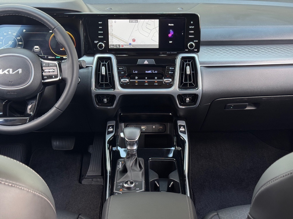 2023 Kia Sorento SX - 4