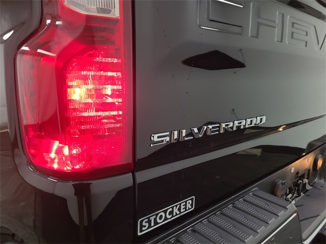 2021 – Chevrolet – Silverado 1500