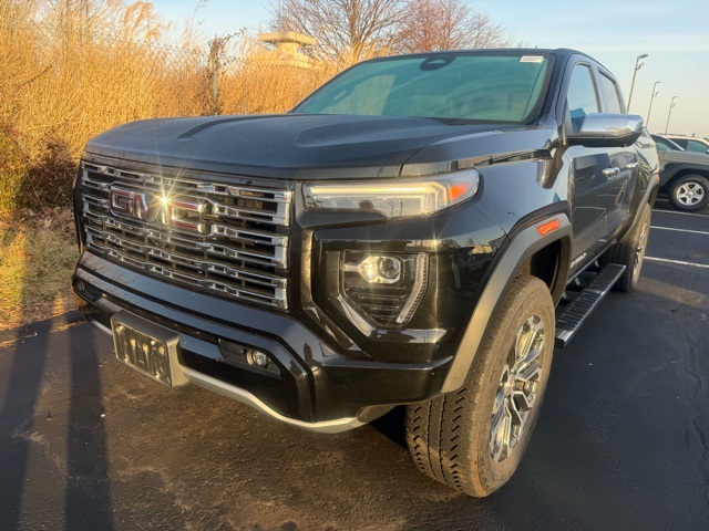 2024 GMC Canyon Denali Crew Cab 4WD