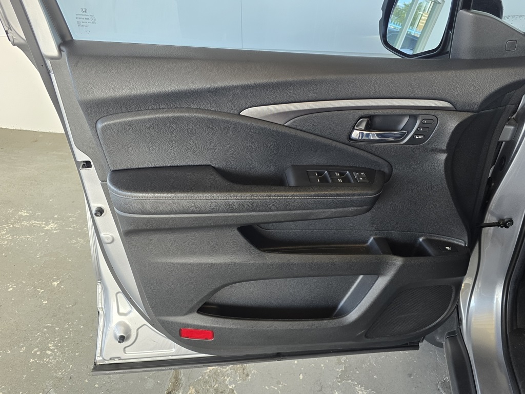 Thumbnail: 2022 Honda Ridgeline - 23