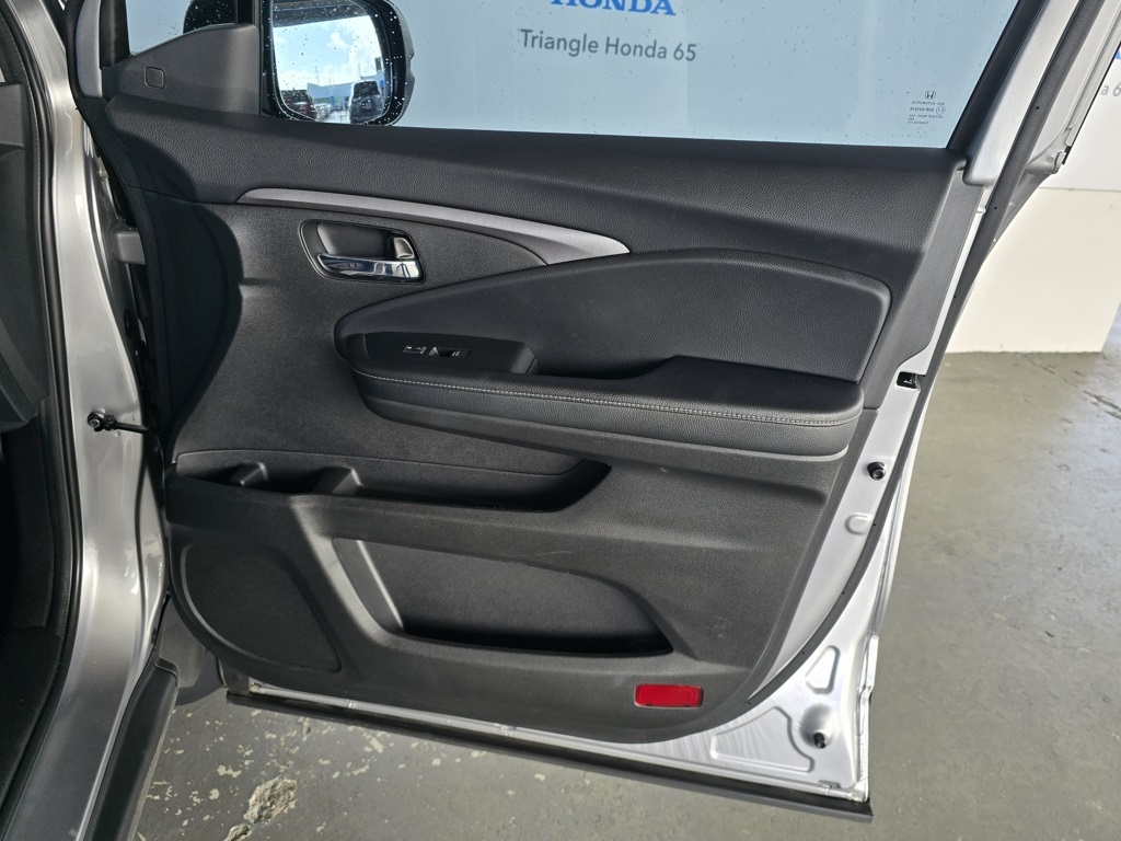 Thumbnail: 2022 Honda Ridgeline - 26