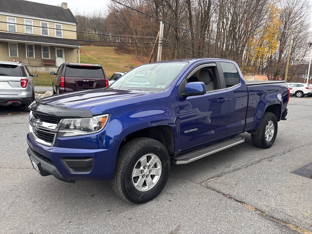 2017 Chevrolet Colorado Work Truck photo 3