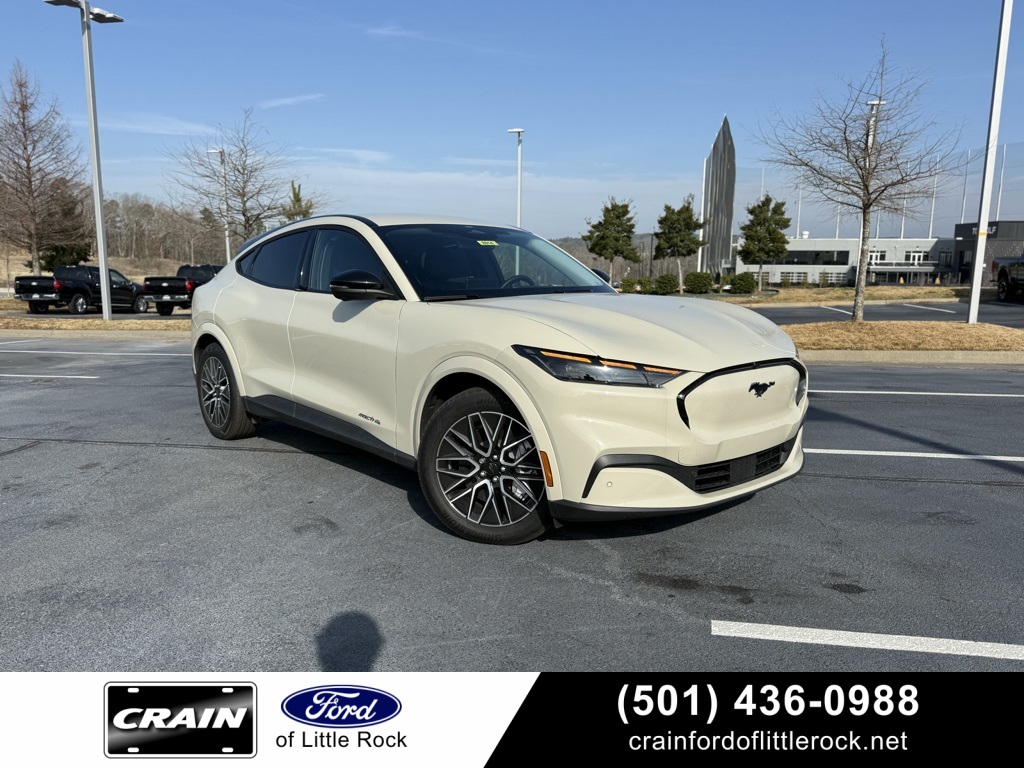 2025 Ford Mustang Mach-E Premium AWD