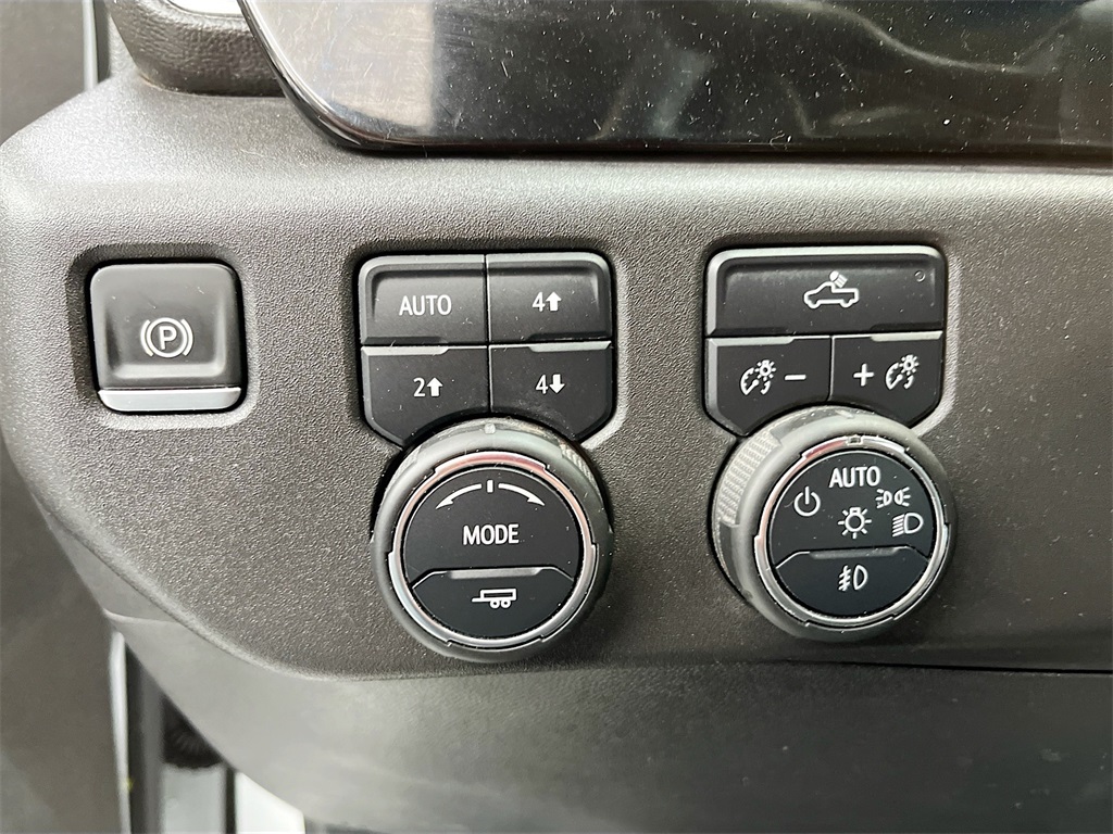 2025 Chevrolet Silverado 1500 LT Trail Boss White at Monument Chevrolet