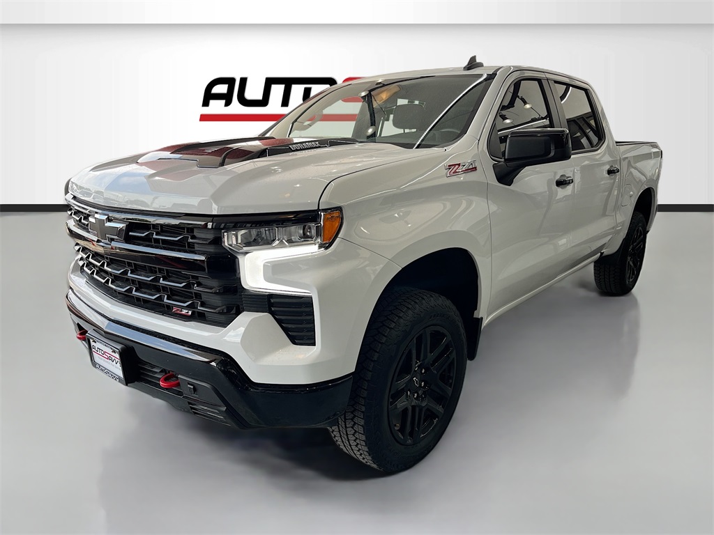 2025 Chevrolet Silverado 1500 LT Trail Boss White at Monument Chevrolet