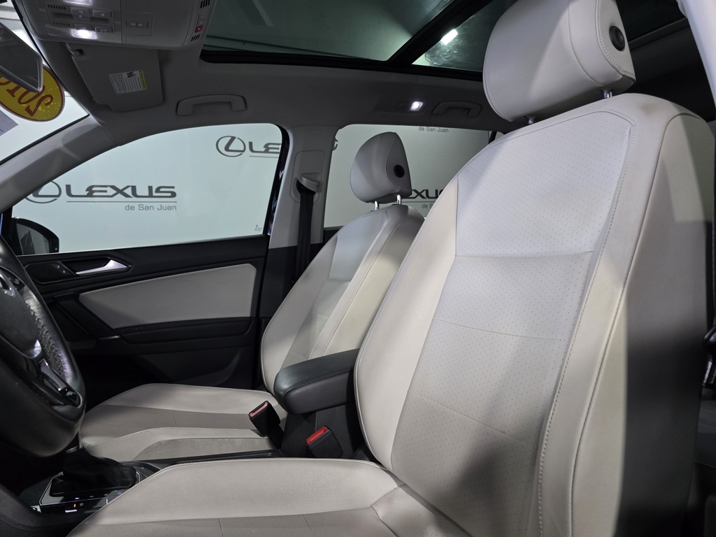 Thumbnail: 2018 Volkswagen Tiguan - 15