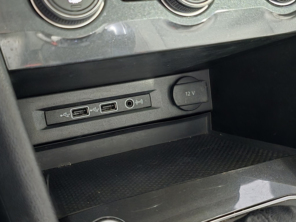 Thumbnail: 2018 Volkswagen Tiguan - 23