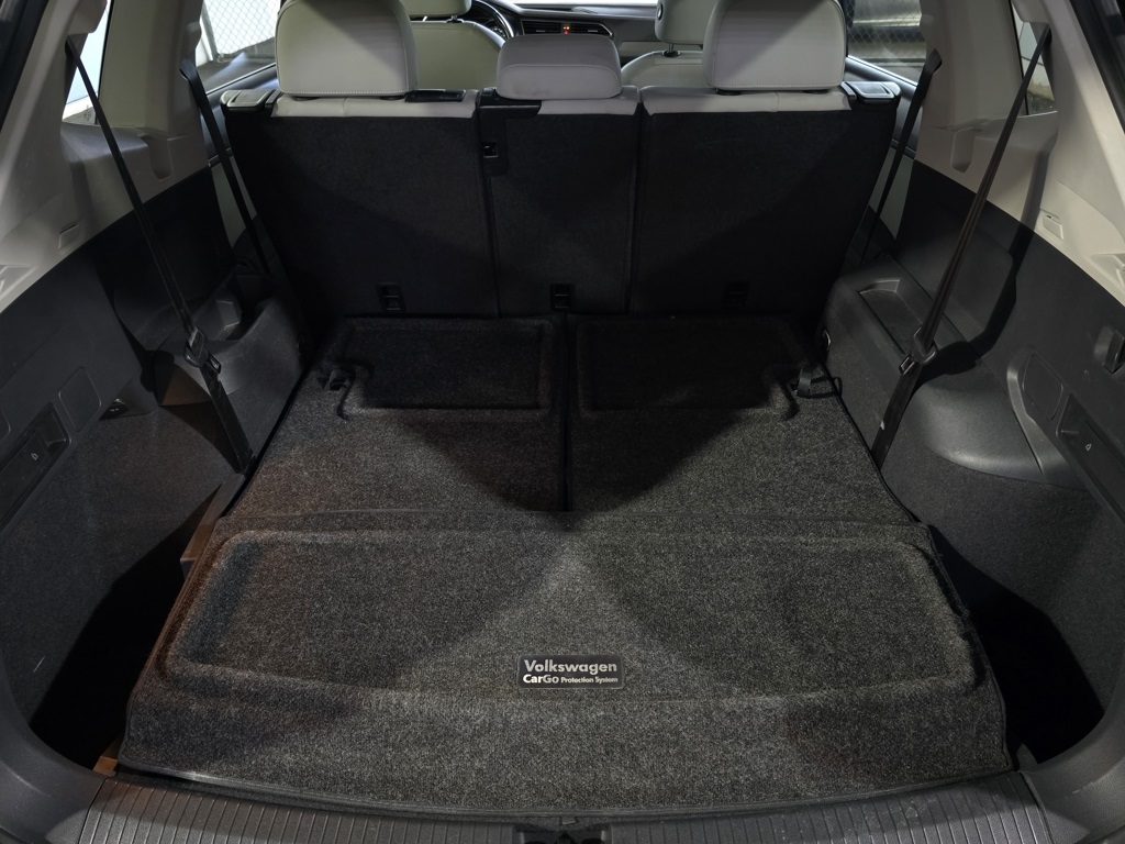 Thumbnail: 2018 Volkswagen Tiguan - 29