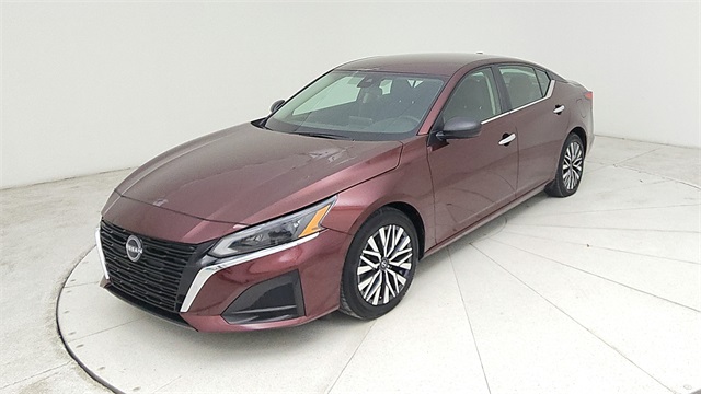 2024 Nissan Altima SV