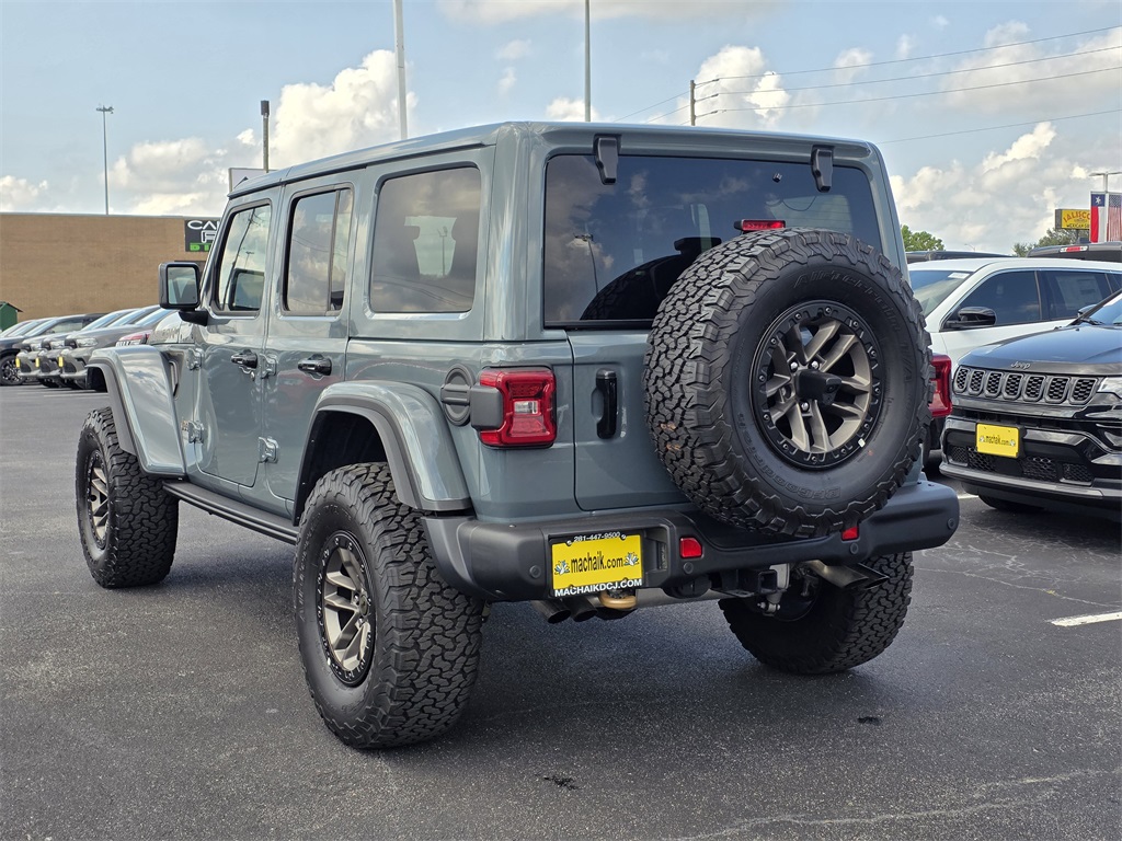 2025 Jeep Wrangler Rubicon 392 - 3