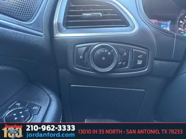 Used Car 2023 Ford Edge  Titanium For Sale Under $30,000 In San Antonio, Texas