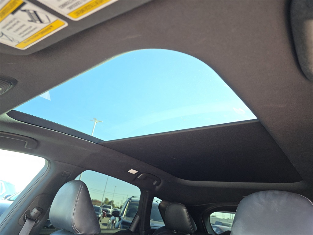 2022 INFINITI QX50 LUXE White at Gullo Toyota