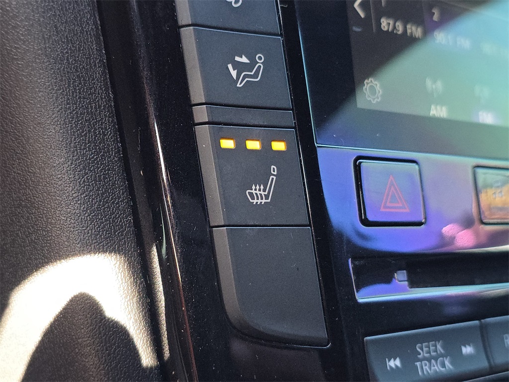 2022 INFINITI QX50 LUXE White at Gullo Toyota