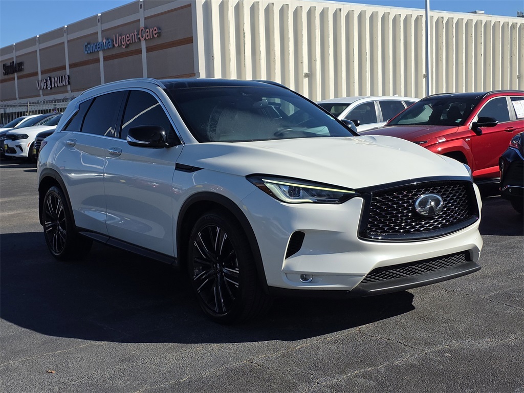 2022 INFINITI QX50 LUXE White at Gullo Toyota