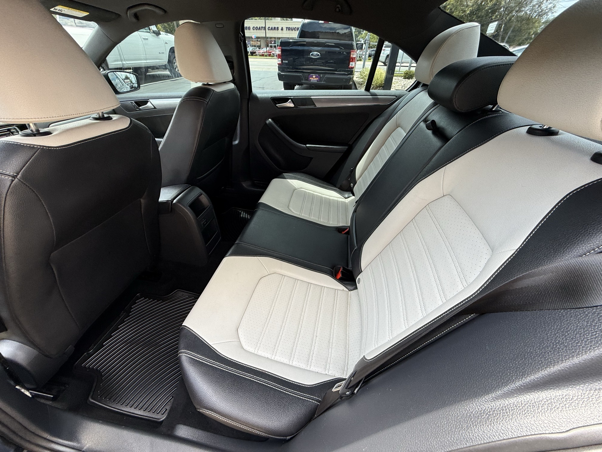 2021 Volkswagen Atlas V6 SE Technology R-Line photo 43