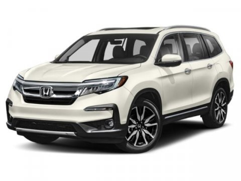 2019 Honda Pilot Touring FWD with Rear Captain's Chairs