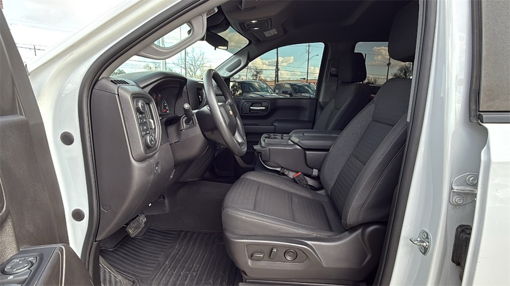 2023 Chevrolet Silverado 1500 Custom - 6